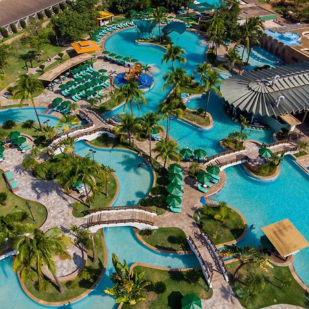 Blue Tree Thermas De Lins Resort Eksteriør bilde Aerial view of the water park